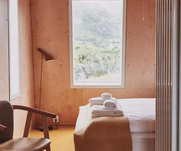 Holmen Lofoten Resort *